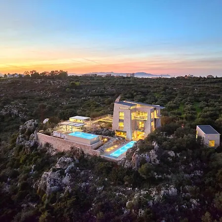 Villa New Luxury Olives & Thyme Retreat, Seaview With 2 Heated Pools