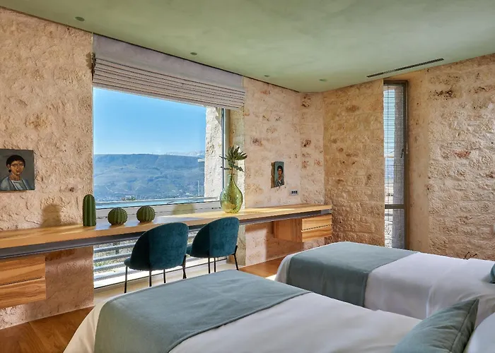 New Luxury Olives & Thyme Retreat, Seaview With 2 Heated Pools ヴィラ