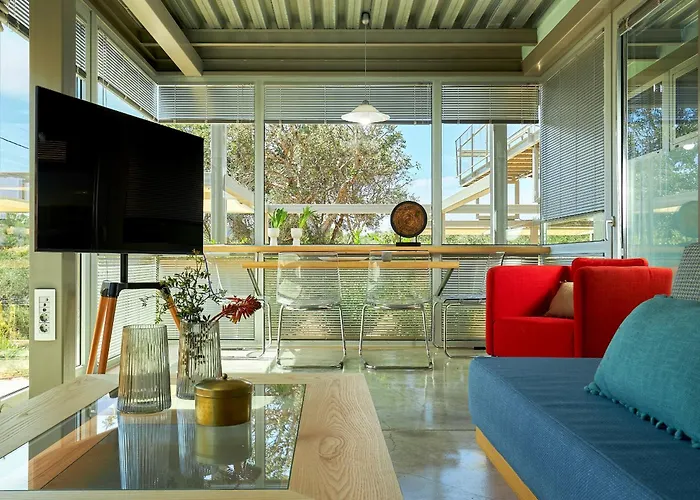 New Luxury Olives & Thyme Retreat, Seaview With 2 Heated Pools ヴィラ