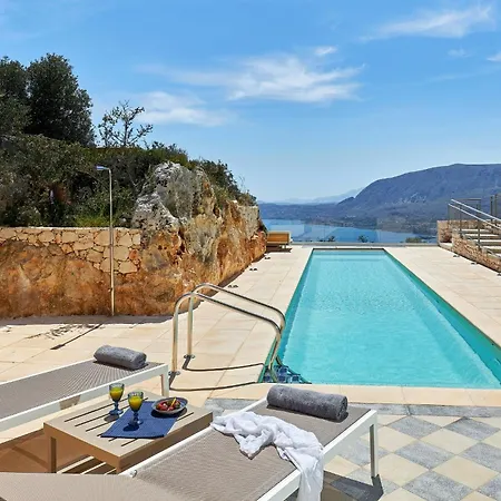 New Luxury Olives & Thyme Retreat, Seaview With 2 Heated Pools Willa Chania (Crete)