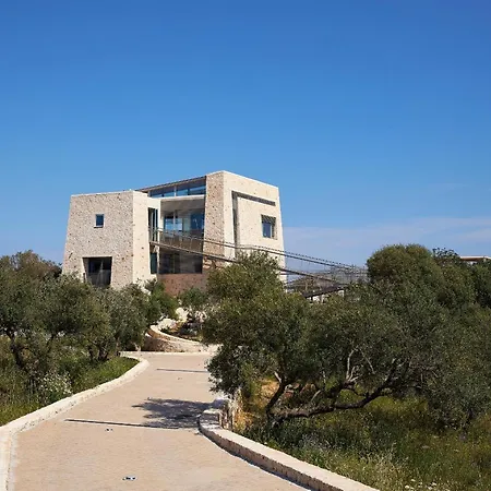 Villa New Luxury Olives & Thyme Retreat, Seaview With 2 Heated Pools *