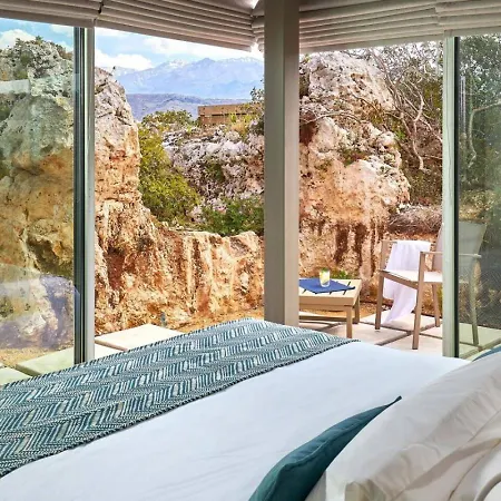New Luxury Olives & Thyme Retreat, Seaview With 2 Heated Pools Villa