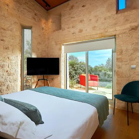 New Luxury Olives & Thyme Retreat, Seaview With 2 Heated Pools Chania (Crete)