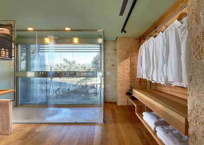 New Luxury Olives & Thyme Retreat, Seaview With 2 Heated Pools Chania (Crete)