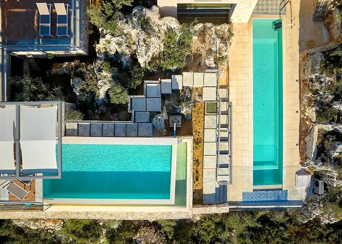 New Luxury Olives & Thyme Retreat, Seaview With 2 Heated Pools * Chania (Crete)