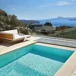 New Luxury Olives & Thyme Retreat, Seaview With 2 Heated Pools