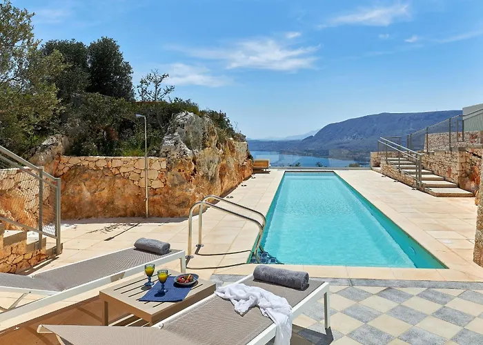 New Luxury Olives & Thyme Retreat, Seaview With 2 Heated Pools Villa La Canée